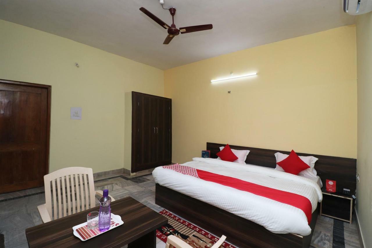 Oyo 35736 Shree Jagannath Lodge Puri Exterior foto